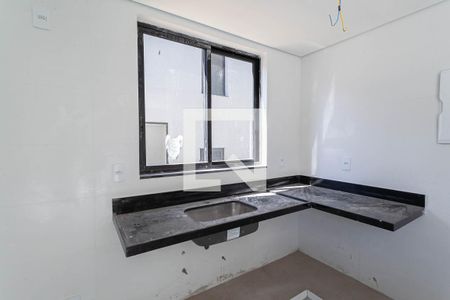 Cozinha de casa de condomínio à venda com 4 quartos, 124m² em Ouro Preto, Belo Horizonte