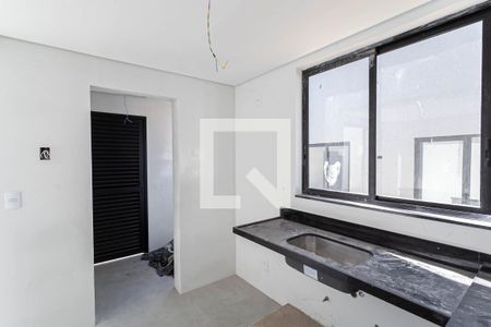 Cozinha de casa de condomínio à venda com 4 quartos, 124m² em Ouro Preto, Belo Horizonte