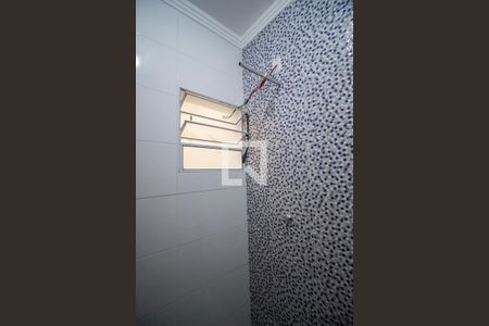 Banheiro da Suíte de casa para alugar com 2 quartos, 52m² em Wanel Ville, Sorocaba