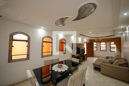 Casa à venda com 5 quartos, 400m² em Jardim Nove de Julho, São Paulo