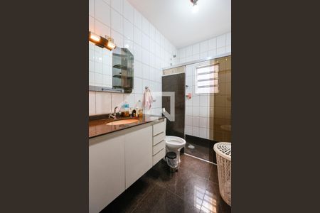 Banheiro da Suíte de casa para alugar com 3 quartos, 250m² em Jardim Santa Terezinha, Taboão da Serra