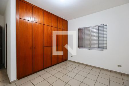 Suíte de casa para alugar com 3 quartos, 250m² em Jardim Santa Terezinha, Taboão da Serra