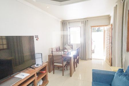 Sala  de casa à venda com 3 quartos, 242m² em Campo Grande, Rio de Janeiro