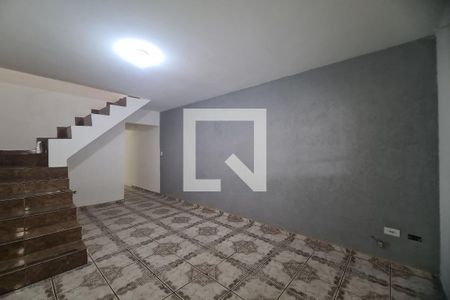 Sala de casa para alugar com 3 quartos, 200m² em Parque Sao Rafael, São Paulo