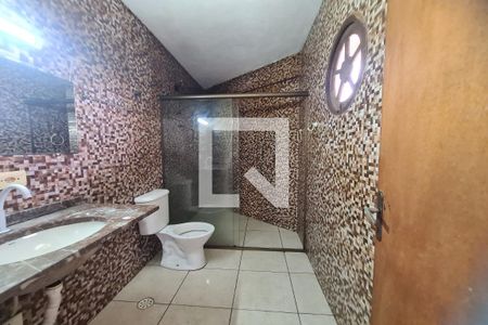 Banheiro da Suíte de casa para alugar com 3 quartos, 200m² em Parque Sao Rafael, São Paulo