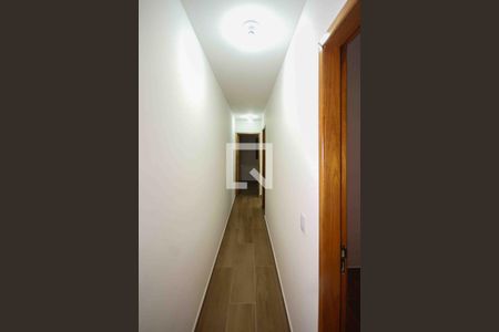 Corredor de casa para alugar com 3 quartos, 91m² em Vila Ré, São Paulo