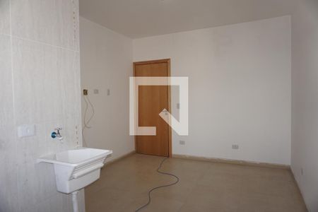 Sala/Cozinha de apartamento para alugar com 1 quarto, 40m² em Jardim Castilho, Embu das Artes