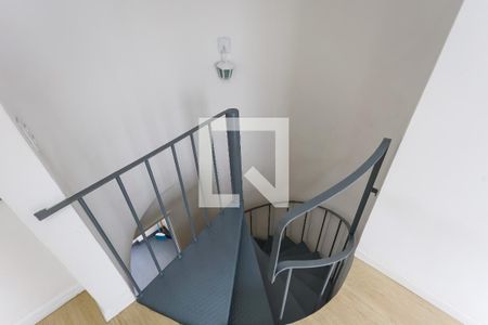 Escada de apartamento à venda com 1 quarto, 40m² em Vila Andrade, São Paulo