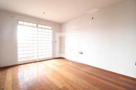 Quarto 2 - Suíte de casa para alugar com 3 quartos, 250m² em Cidade Jardim, Uberlândia