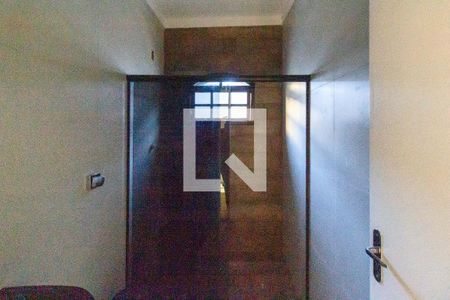 Banheiro de casa à venda com 3 quartos, 240m² em Jardim Cocaia, Guarulhos