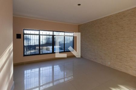 Sala de casa à venda com 3 quartos, 240m² em Jardim Cocaia, Guarulhos
