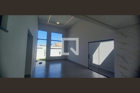 Casa à venda com 3 quartos, 135m² em Condomínio Marlene, Goiânia