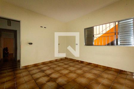 Casa para alugar com 2 quartos, 93m² em Jardim Santa Teresinha, São Paulo