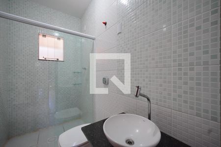 Banheiro de casa para alugar com 2 quartos, 75m² em Real Parque, São José