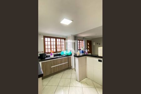 Cozinha de casa para alugar com 2 quartos, 80m² em Vila Buenos Aires, São Paulo