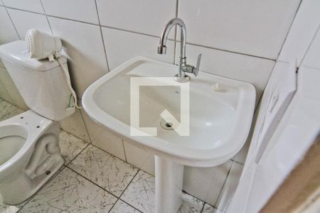 Banheiro de casa para alugar com 1 quarto, 45m² em Casa Verde Média, São Paulo
