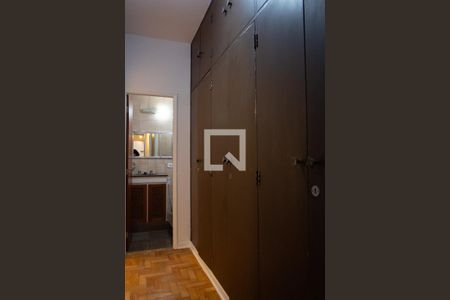 Corredor de apartamento à venda com 3 quartos, 122m² em Jardim das Acacias, São Paulo
