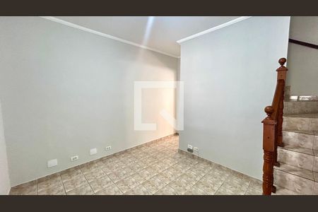 Sala de casa para alugar com 2 quartos, 73m² em Jardim Santa Cecilia, Guarulhos