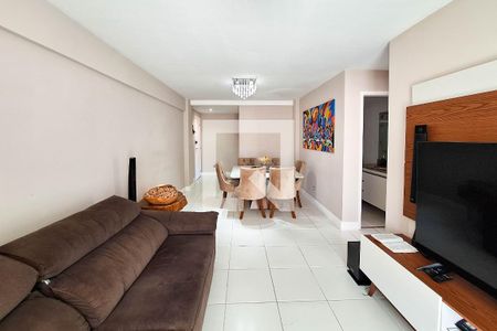 Sala de apartamento à venda com 2 quartos, 83m² em Piratininga, Niterói