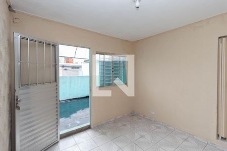 Sala 2 de casa para alugar com 4 quartos, 60m² em Vila Aimore, São Paulo