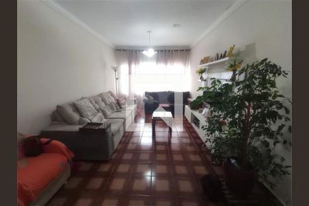 Casa à venda com 5 quartos, 250m² em Parque Santa Madalena, São Paulo