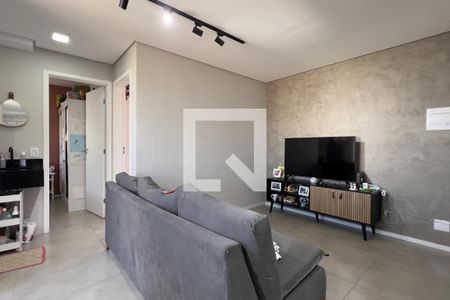 Sala/Cozinha e Área de Serviço de apartamento para alugar com 2 quartos, 42m² em Vila Rosalia, Guarulhos