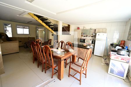 Casa à venda com 3 quartos, 200m² em Residencial Porto Seguro, Goiânia
