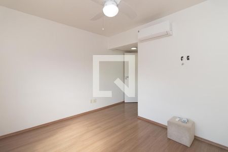Quarto 2 de apartamento para alugar com 2 quartos, 70m² em Partenon, Porto Alegre