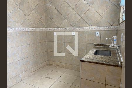 Cozinha de apartamento para alugar com 3 quartos, 60m² em Bonsucesso, Rio de Janeiro