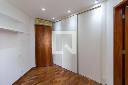 Quarto de apartamento à venda com 3 quartos, 168m² em Brooklin, São Paulo