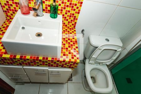 Banheiro Social de apartamento à venda com 3 quartos, 174m² em Itapoã, Belo Horizonte