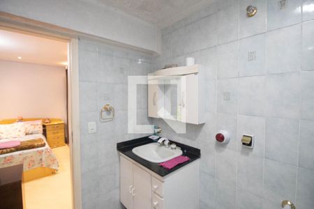 Banheiro da Suíte de casa para alugar com 3 quartos, 70m² em Vila Pedro Moreira, Guarulhos
