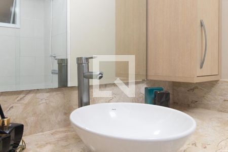 Banheiro 1 de apartamento para alugar com 2 quartos, 67m² em Santo Antônio, Porto Alegre