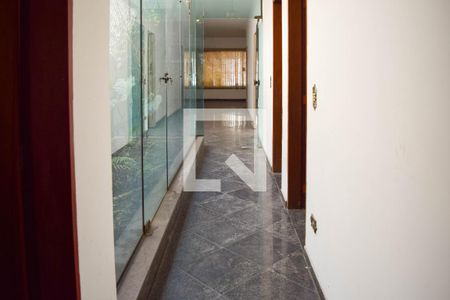 Corredor de casa para alugar com 3 quartos, 274m² em Cidade Mãe do Céu, São Paulo