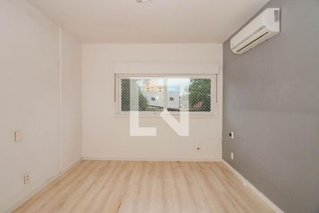 Suíte de apartamento para alugar com 2 quartos, 60m² em Navegantes, Porto Alegre
