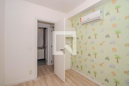 Quarto  de apartamento para alugar com 2 quartos, 60m² em Navegantes, Porto Alegre