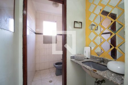 Banheiro 1 de casa à venda com 2 quartos, 864m² em Vila Paraiso, Guarulhos