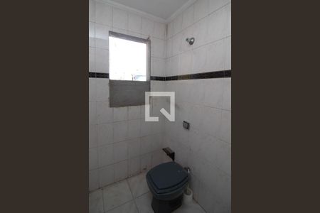 Banheiro 1 de casa à venda com 2 quartos, 864m² em Vila Paraiso, Guarulhos