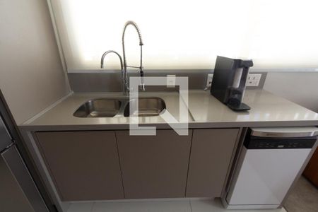 Cozinha de apartamento à venda com 2 quartos, 250m² em Itaim Bibi, São Paulo
