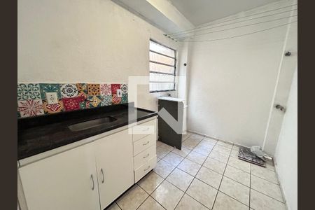 Cozinha/Área de serviço de apartamento à venda com 2 quartos, 45m² em São Salvador, Belo Horizonte