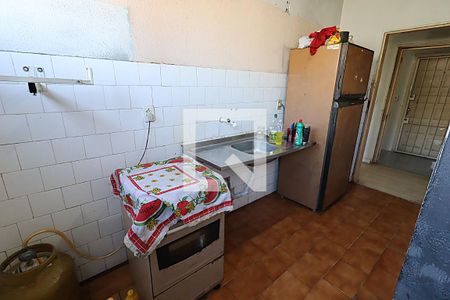 Cozinha de apartamento para alugar com 1 quarto, 46m² em Jardim Itu, Porto Alegre