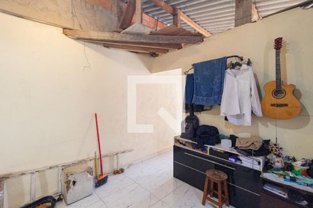 Quarto 2 de casa para alugar com 2 quartos, 40m² em Vila Veloso, Carapicuíba