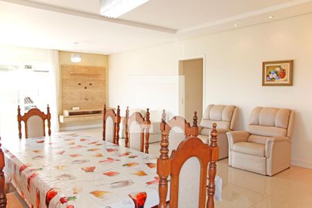 Sala de casa de condomínio para alugar com 3 quartos, 300m² em Condomínio Estância Marambaia, Vinhedo