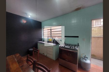 Cozinha de casa à venda com 3 quartos, 128m² em Vila Friburgo, São Paulo