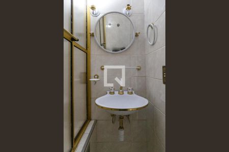 Banheiro do Quarto 1 suíte de casa para alugar com 3 quartos, 300m² em Gopouva, Guarulhos