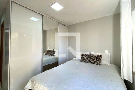 Suite de apartamento à venda com 2 quartos, 138m² em Sagrada Família, Belo Horizonte