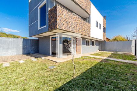 Área externa de casa à venda com 3 quartos, 185m² em Santa Cândida, Curitiba