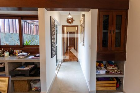 Corredor de casa à venda com 3 quartos, 176m² em Jardim Flamboyant, Campinas