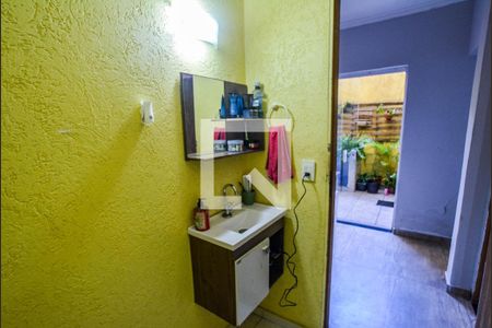 Lavabo de casa à venda com 4 quartos, 225m² em Vila Cecilia Maria, Santo André