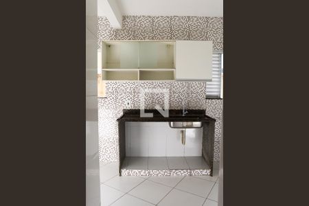 Cozinha de apartamento para alugar com 2 quartos, 55m² em Terra Firme, Rio das Ostras